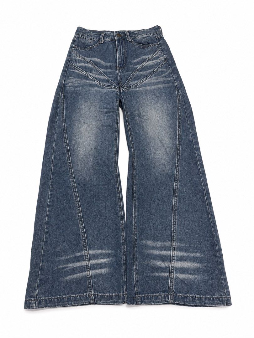 Wide leg flared jeans (Category: Jeans) located in Tagum. Submitted by clent.josh (Listing ID 1466968300, Image 1). Description: .