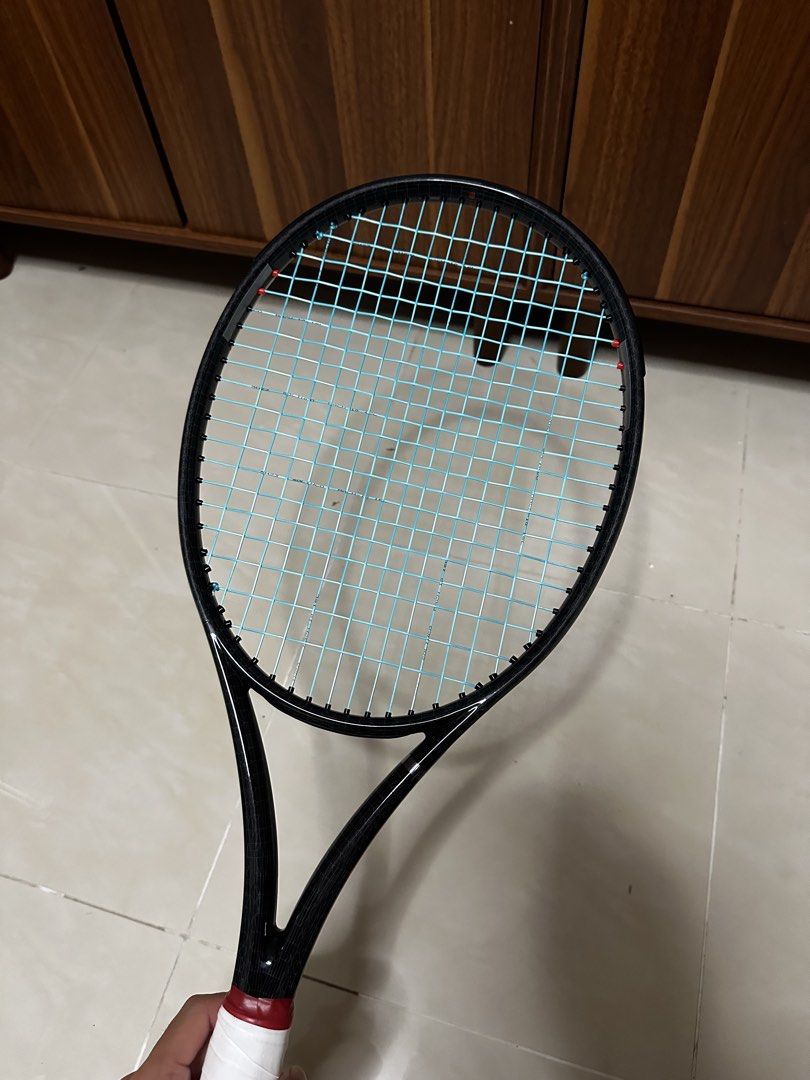 Wilson Python 98 prototype 16x20 L4 （分類：運動與體育 - 球拍和球類運動）位於 Hong Kong。 由 caydenng96 提交（商品編號 1466912346，圖片 1）。簡介： Prostock!!! Used 4hrs only Just minor scratches on head Unstrung 296g Swingweight 284g Balance 312mm Full bed mach-10 52/50 lbs。