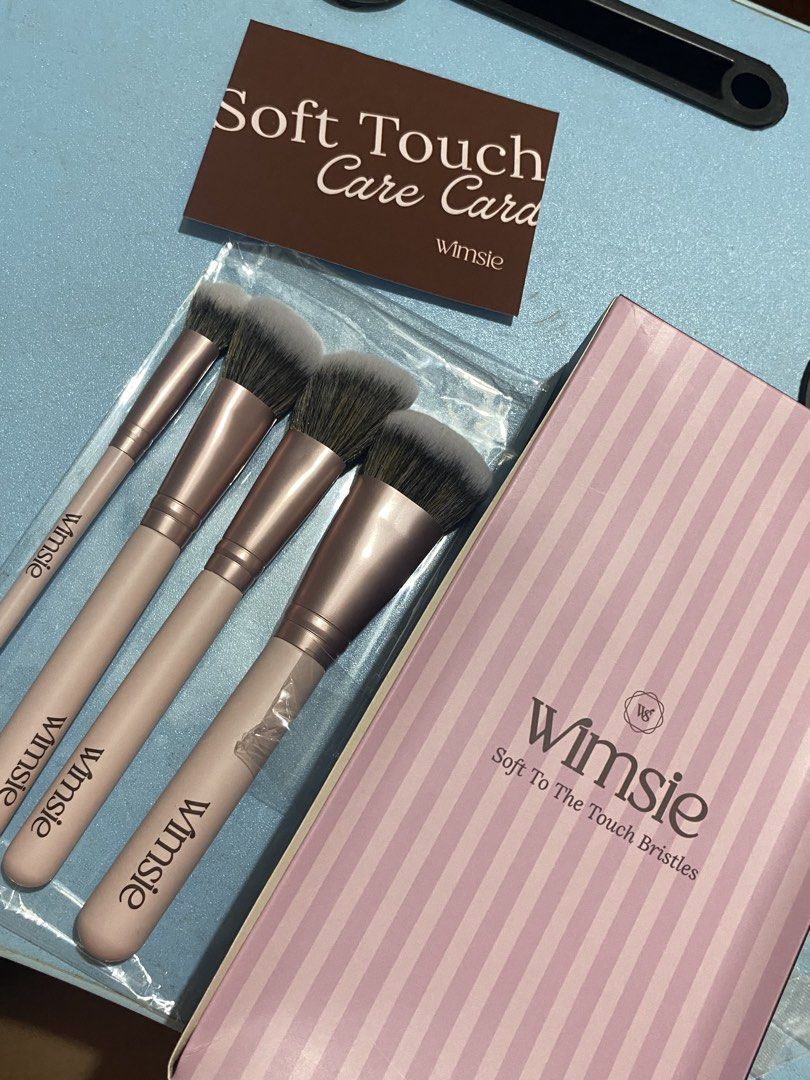 Wimsie Makeup Brush Set (Category: Makeup) located in Manila. Submitted by jazfinds_ (Listing ID 1466850181, Image 1). Description: 🎀 WIMSIE FACE BRUSH COLLECTION (SET 1)— FOR SALE ✨ SELLING FOR ONLY ₱650 (org srp. ₱789) ✨ ALL BRUSHES ARE BRAND NEW & NEVER USED ✨ 📍 Location: QC 💸 Payment: GCash / Cash on Meetup 🚚 Shipping: Lalamove / J&T — buyer shoulders shipping fee 🤝 Meetup / Pickup: Available 📩 Message me if interested! 🫶🏻.