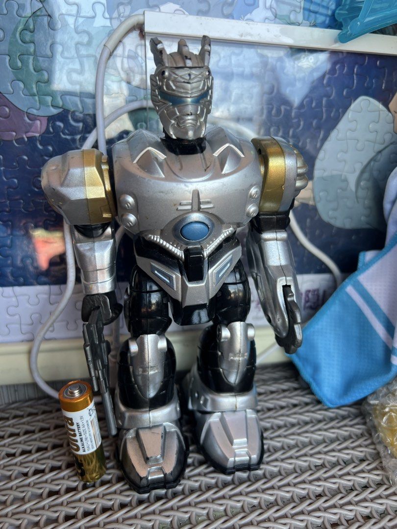Wiser Silver Berserker Robot (Category: Vintage Collectibles) located in Manila. Submitted by macks_toys (Listing ID 1466855570, Image 1). Description: 📌You may send DM for your inquiries. ✨KINDLY CHECK EACH DETAILS✨ 🔳 From Japan/UK Surplus items 🔳 Not working 🔳 Manage your expectations since it’s preloved and from Surplus Items 🔳 WYSIWYG ✨ Thank you! ✨.