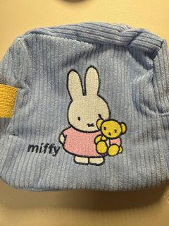 (Category: ) located in . Submitted by nikkkyri (Listing ID 1466907130, Image 1). Description: .