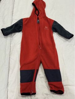 (Category: ) located in . Submitted by prilovedwear (Listing ID 1466937232, Image 1). Description: .