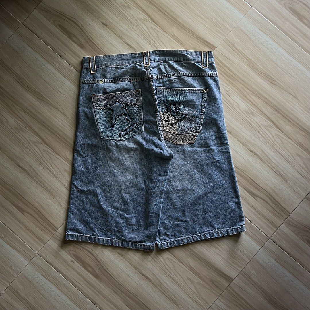 Y2K / Skate Embroidered Denim Jorts (Category: Shorts) located in Kidapawan. Submitted by reborngarments_2k25 (Listing ID 1466873019, Image 1). Description: Condition: Excellent: 9/10 Color Rate: 9/10 Waist x Length x Leg Opening: 38x27x13 No Issue .