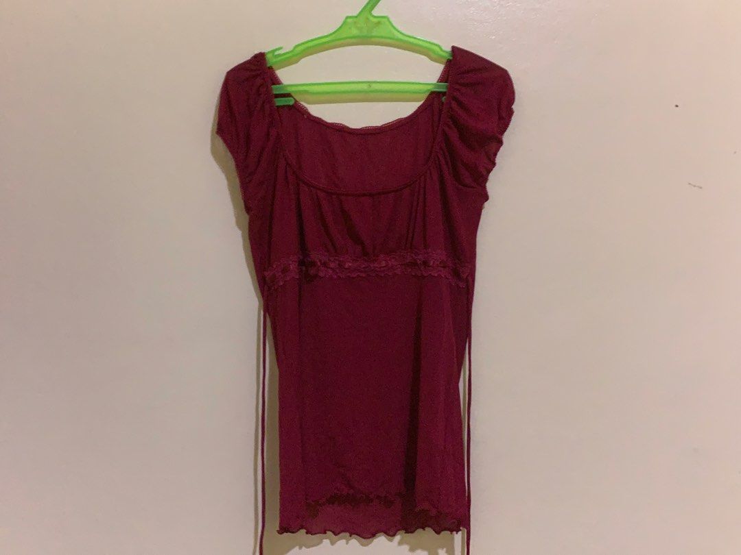 Y2k red baby doll top (Category: Blouses) located in Taguig. Submitted by liandeclutters (Listing ID 1466886432, Image 2). Description: barely used dahil na-bury sa closet : ) 📍Taguig City.