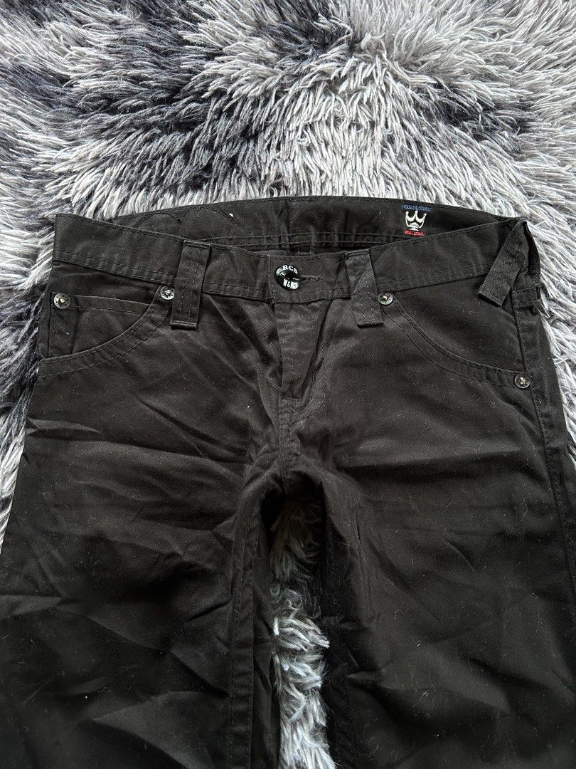 Y2k Rodeo Crowns Low rise Bootcut Jeans (Category: Jeans) located in Baao. Submitted by prettysixtythrift_17 (Listing ID 1466875148, Image 3). Description: Y2k Rodeo Crowns Low rise Bootcut Jeans ▪️Waistline: 28 to 30 ▪️Length: 37.5 ▪️Hem: 7.5 ▪️Hips: 15 ▪️Leg Thigh: 10 ▪️Rise: 7.5 ▪️Inseam: 30.