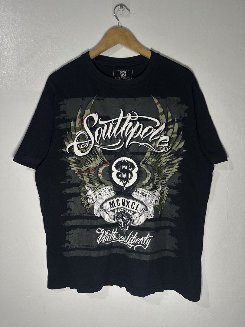 y2k Southpole double sided shirt (Category: Formal Shirts) located in Sarrat. Submitted by villtage (Listing ID 1466958771, Image 1). Description: -Washed and ready to wear -Dimes 23.5x28.5 -Issue: Hairlines and cracks.