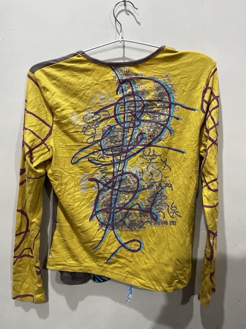 Y2K TOPS (Category: Longsleeves) located in Butuan. Submitted by darlingdressco. (Listing ID 1466801867, Image 2). Description: .