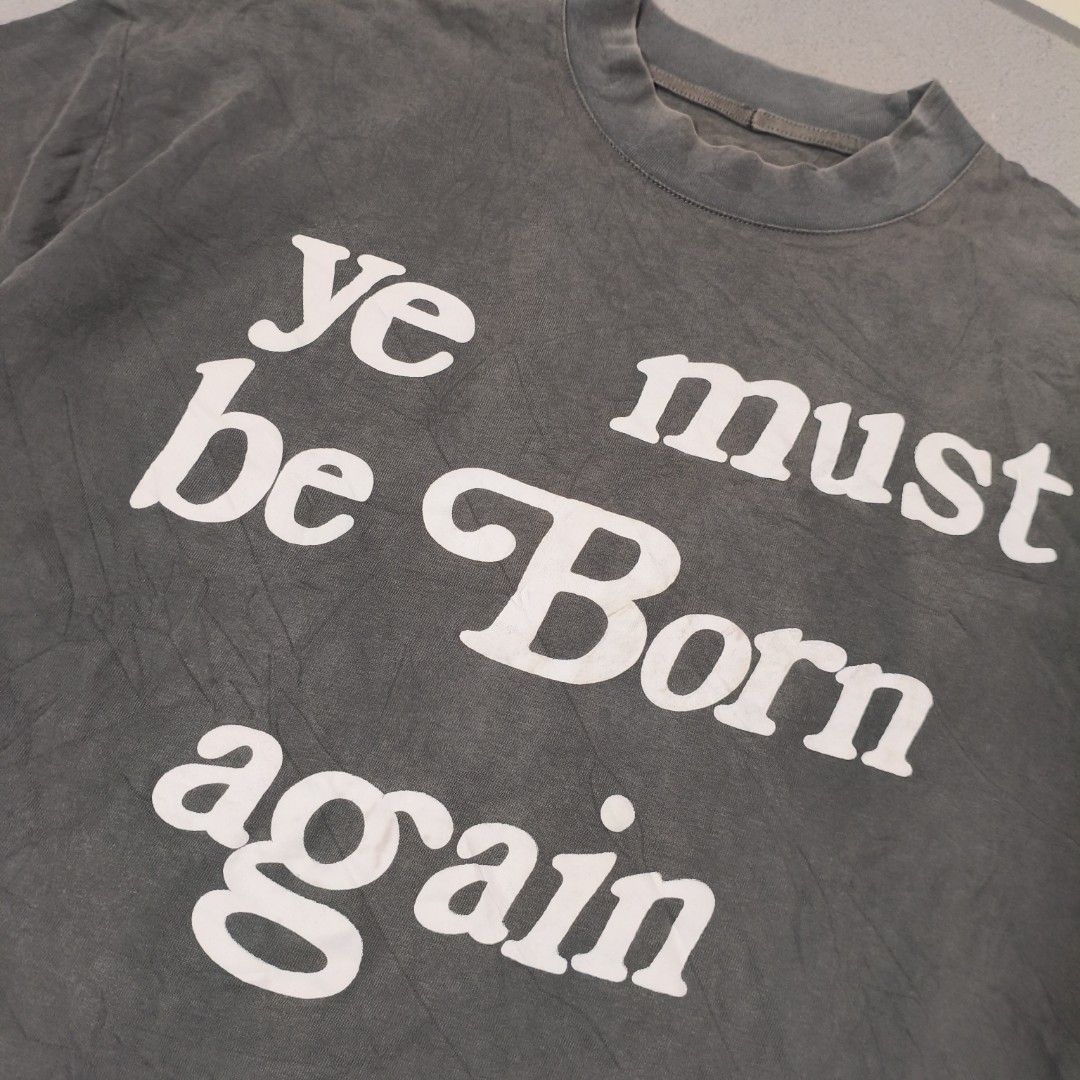 Ye must be born again x CPFM (Category: Tshirts & Polo Shirts ) located in Calatrava. Submitted by ermitany0 (Listing ID 1466778209, Image 3). Description: CPFM X YE MUST BE BORN AGAIN good condition size: Medium width x length: 23.5" x 27.5" flaws: slightly bacon neckline, slightly fade upper part to shoulder.. please check photos for more details ✅⬇️ location: Negros Occidental PM if interested 📩📩📩📩.