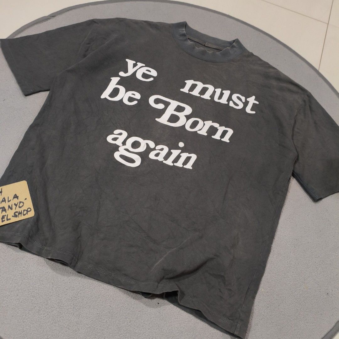 Ye must be born again x CPFM (Category: Tshirts & Polo Shirts ) located in Calatrava. Submitted by ermitany0 (Listing ID 1466778209, Image 2). Description: CPFM X YE MUST BE BORN AGAIN good condition size: Medium width x length: 23.5" x 27.5" flaws: slightly bacon neckline, slightly fade upper part to shoulder.. please check photos for more details ✅⬇️ location: Negros Occidental PM if interested 📩📩📩📩.
