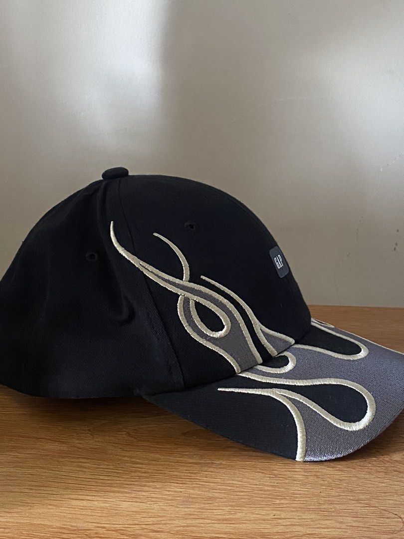 Yeezy Gap Flames Cap (Category: Caps & Hats) located in Santa Cruz. Submitted by byseptember (Listing ID 1466929360, Image 3). Description: Yeezy Gap Flames Cap Condition: 10/10 Color rate: 10/10 Issue/s: None Claim: 850 plus sf.