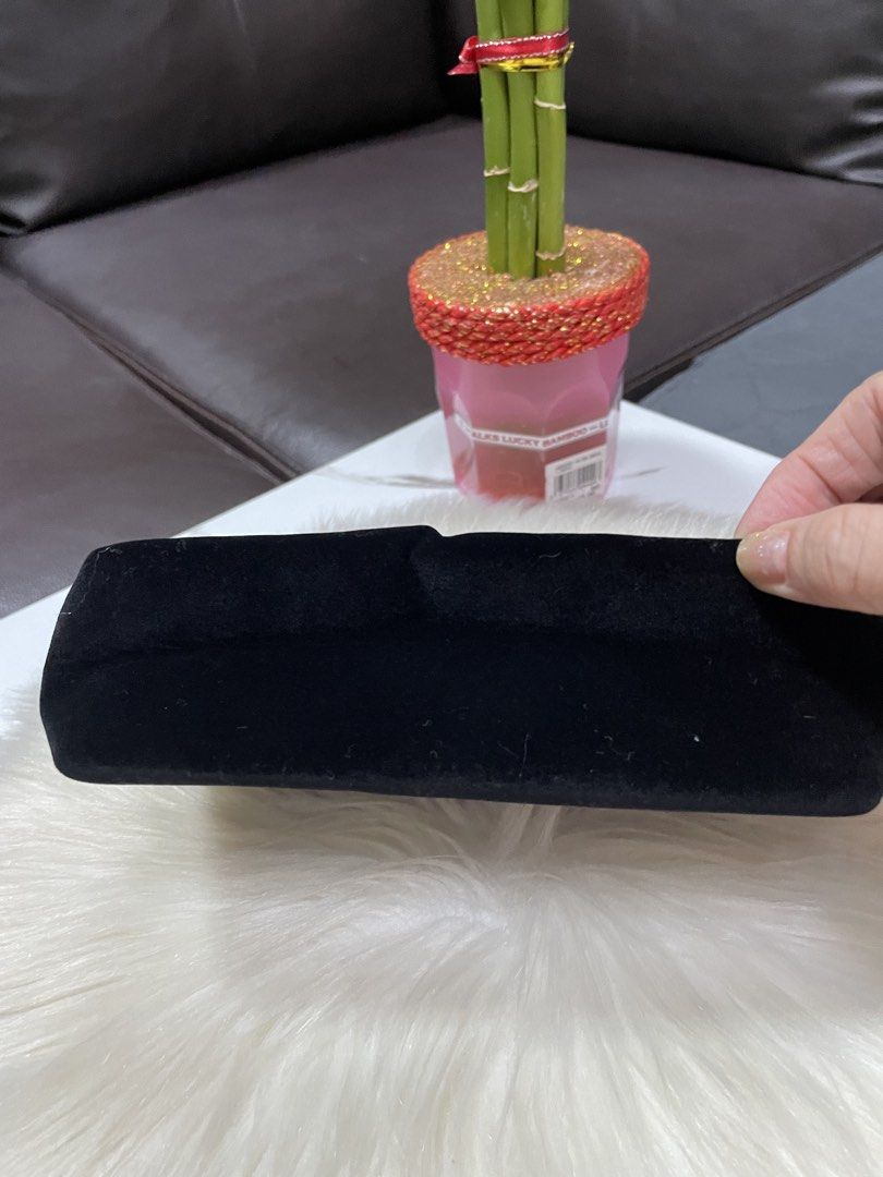 Ysl Makeup Pouch (Category: Other Accessories) located in Mandaue City. Submitted by ludz_0246 (Listing ID 1466890790, Image 3). Description: Gold hardware Cloth etekita In black Good as new condition .