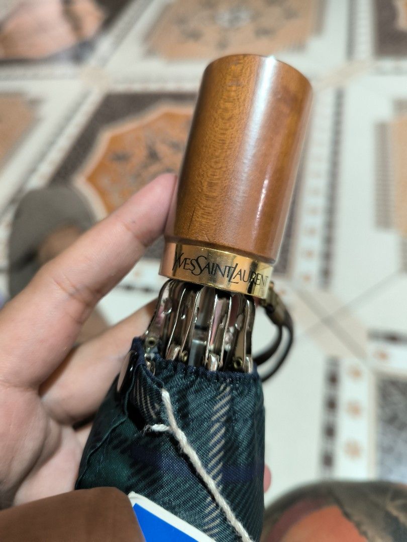 ysl rare vintage unbrella (Category: Luxury Accessories) located in Cavite. Submitted by jenniferst88424 (Listing ID 1466855083, Image 2). Description: .