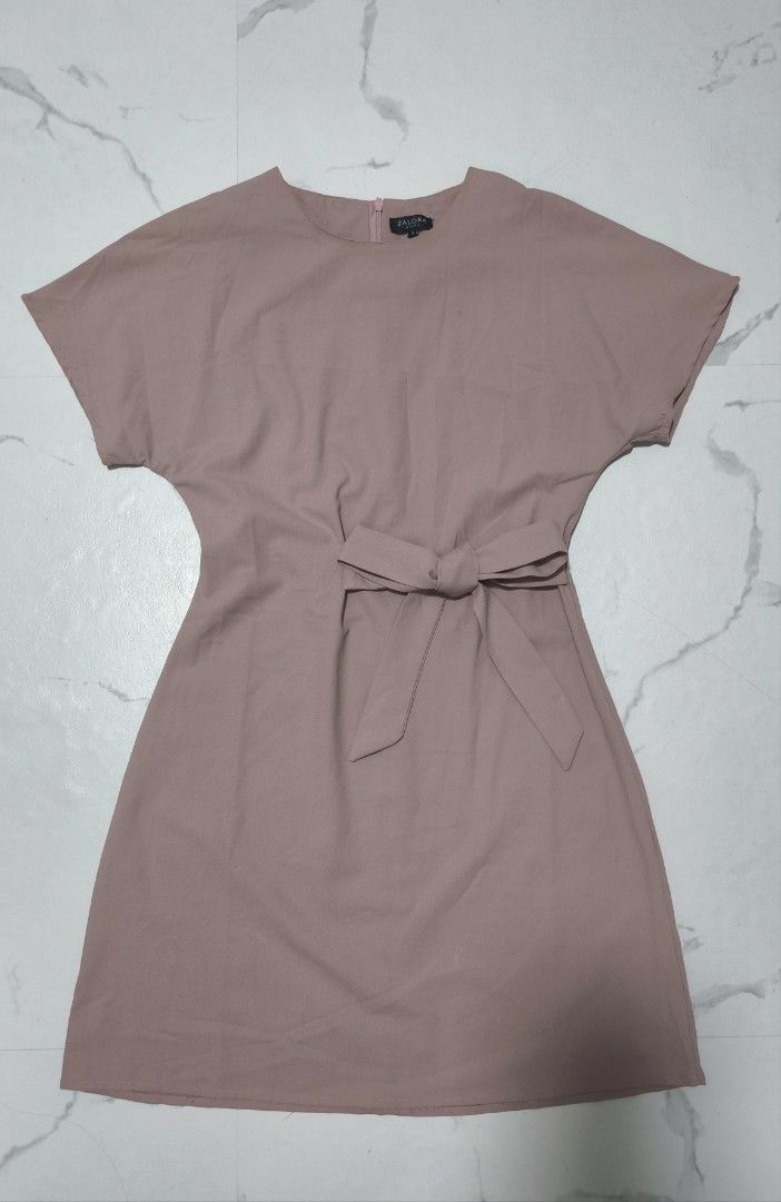 ZALORA old rose dress (Category: Dresses) located in Cavite. Submitted by csl_corner (Listing ID 1466804366, Image 1). Description: ZALORA old rose dress size S adjustable waist like new ✨.