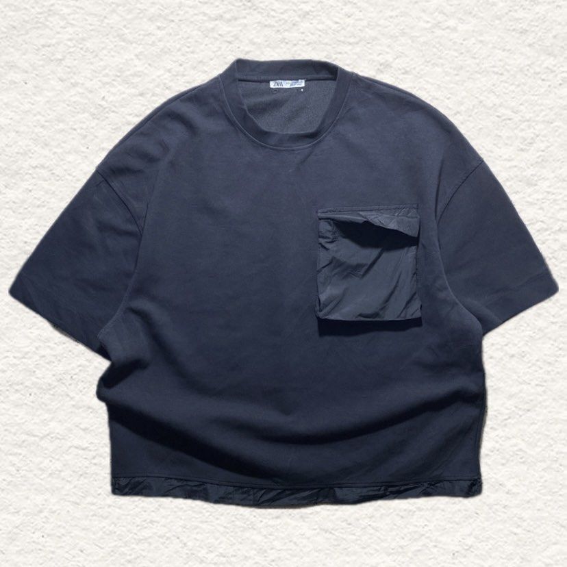 Zara Black Oversized Cropped Shirt (Category: Tshirts & Polo Shirts ) located in Nasipit. Submitted by yopey (Listing ID 1466792289, Image 1). Description: Zara Black Oversized Cropped Shirt Size: XL Dimes: 24x26 Condition: Verygood Price: 380 + sf.