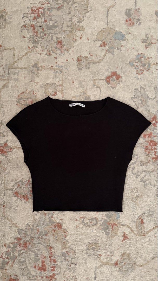 Zara Black Top Size S (Category: Sleeveless) located in Quezon City. Submitted by morgan_rysblk (Listing ID 1466788056, Image 1). Description: - Brand: Zara - Not used.