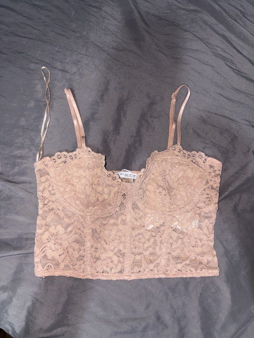 Zara Corset Top (Category: Sleeveless) located in Manila. Submitted by decluttersbyn (Listing ID 1466899915, Image 1). Description: .