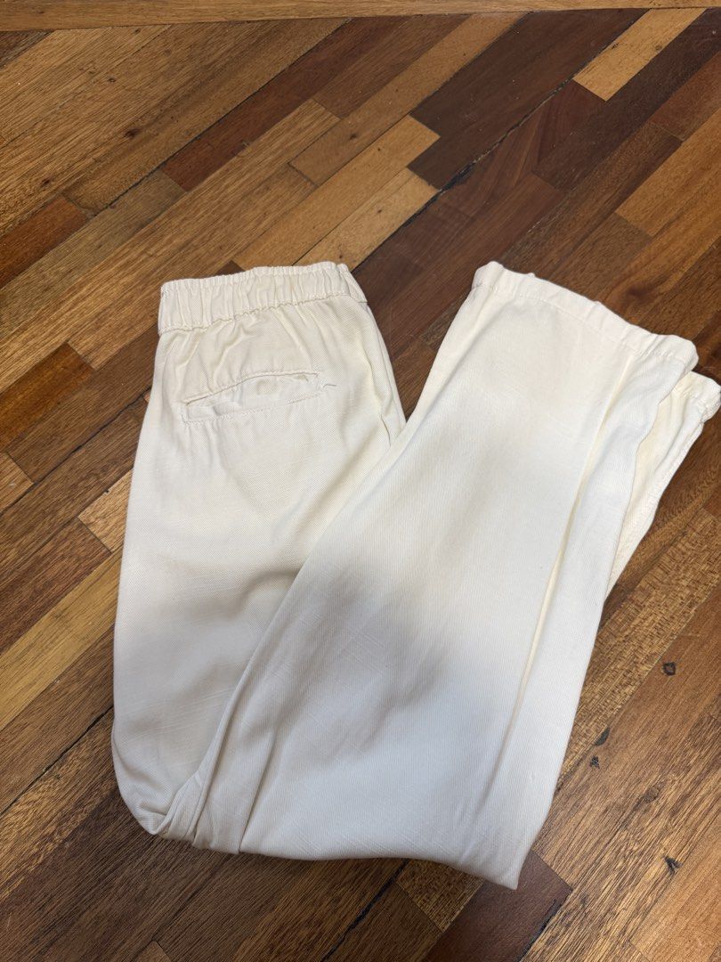 Zara Cream Thick Cotton Pants (Category: Other Bottoms) located in Iloilo. Submitted by dabyladaby2 (Listing ID 1466778904, Image 1). Description: Store Bought Waist-36cm (can be extended) garterized Hips-48cm Length-93in.