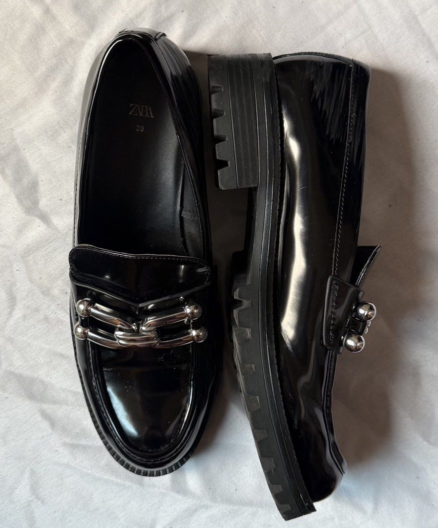 ZARA Embellished Track-Sole Loafers (Category: Loafers) located in Daet. Submitted by matchapompom (Listing ID 1466860952, Image 3). Description: Size: EU 39 (stamped inside heel) Condition: Excellent pre-loved condition, have scratches on both sides Mode of Payment: GCash, BPI, or Bank Transfer Shipping: Via J&T Express, lalamove, or grabexpress (Buyer shoulders shipping fee).