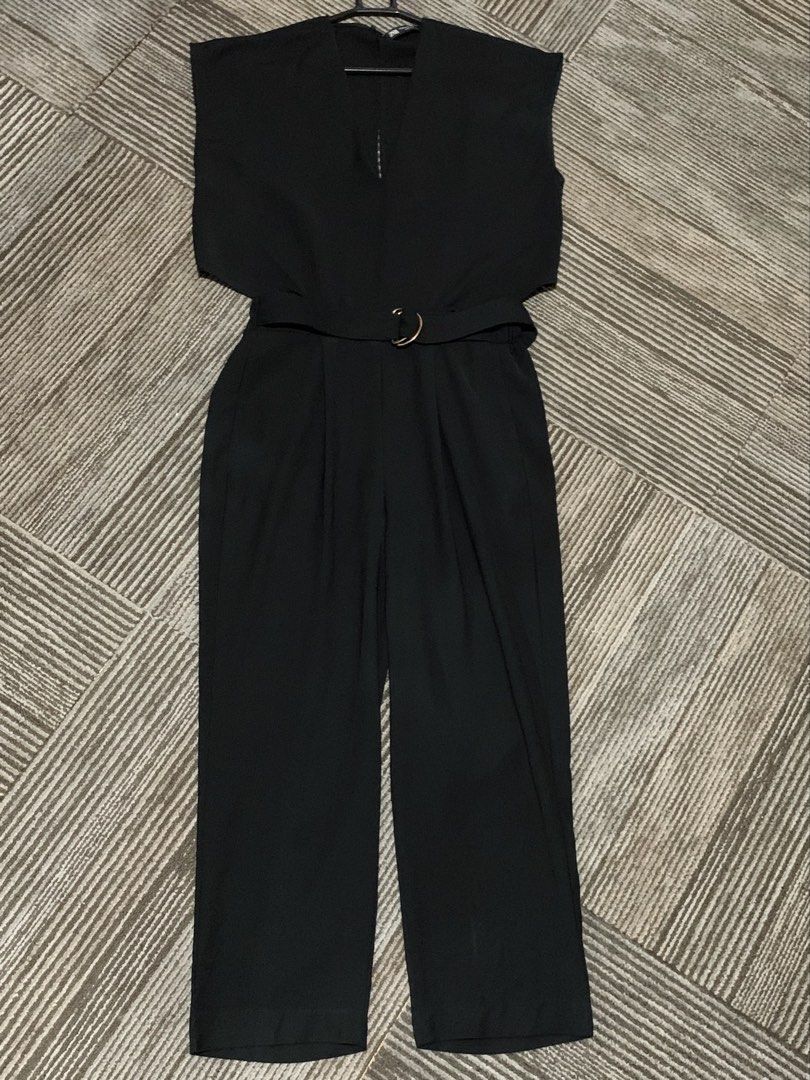 Zara Jumpsuit (Category: Jumpsuits) located in Muntinlupa City. Submitted by cathrift (Listing ID 1466873059, Image 1). Description: Details on the last photo.