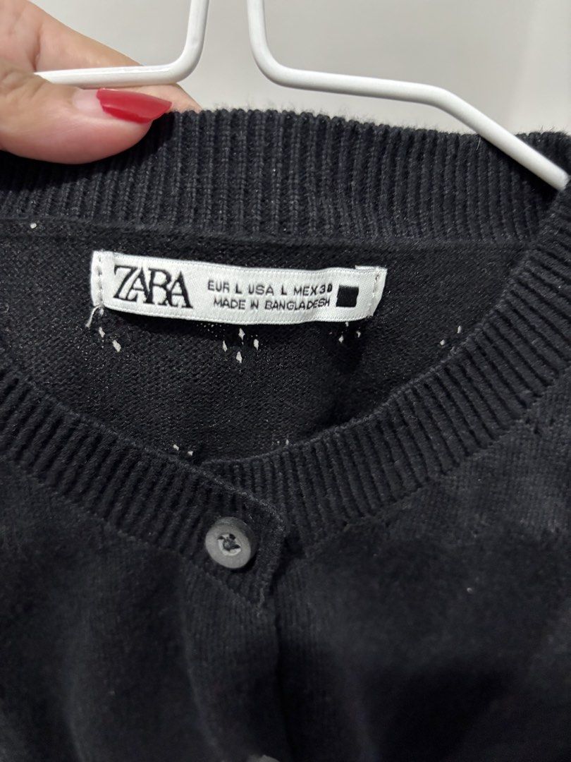 Zara Knitted Top (Category: Others Tops) located in San Fernando. Submitted by _itsmedani (Listing ID 1466869392, Image 2). Description: L on tag pero maliit ung sizing niya since overrun lang Used Once only.