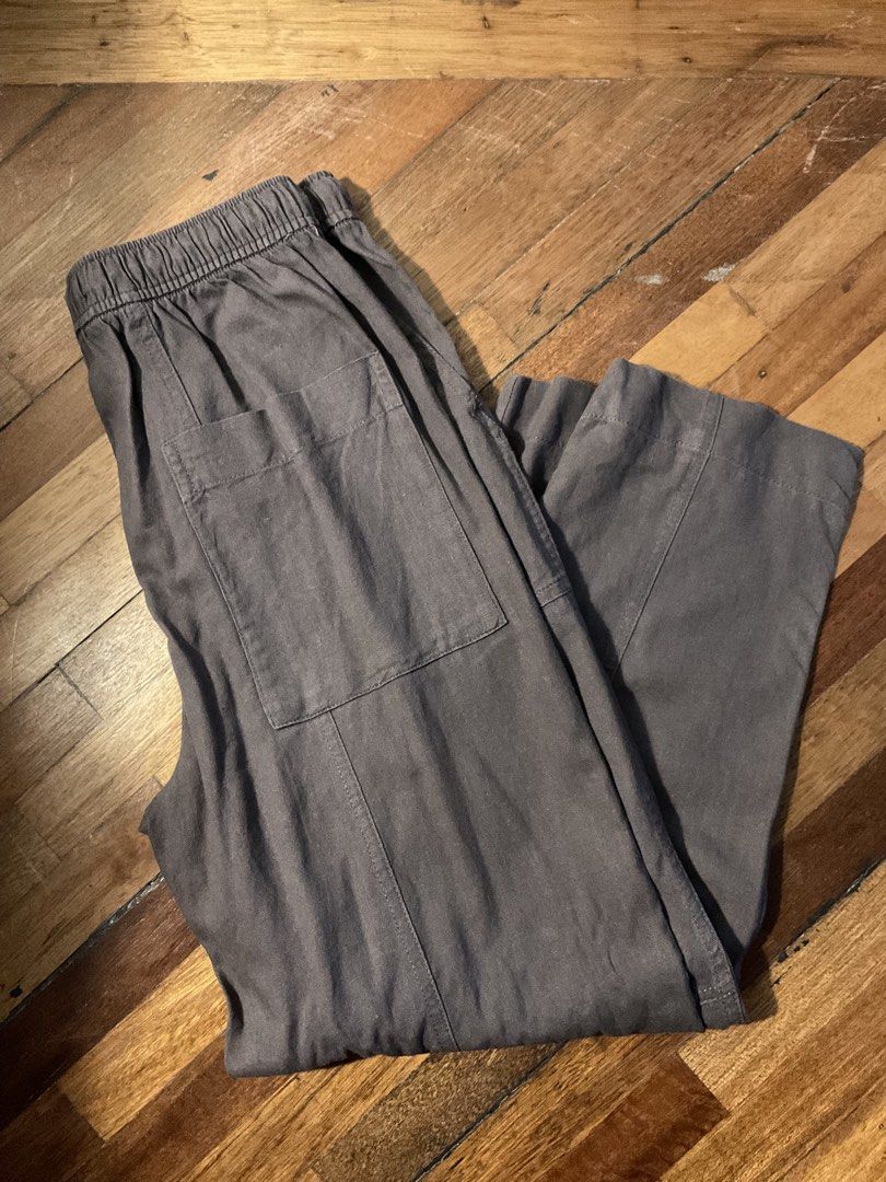 Zara Linen Dark Gray Pants (Category: Other Bottoms) located in Iloilo. Submitted by dabyladaby2 (Listing ID 1466778344, Image 1). Description: Store Bought Waist 34cm can be extended (garterized) Hips -49 cm Length- 89cm .