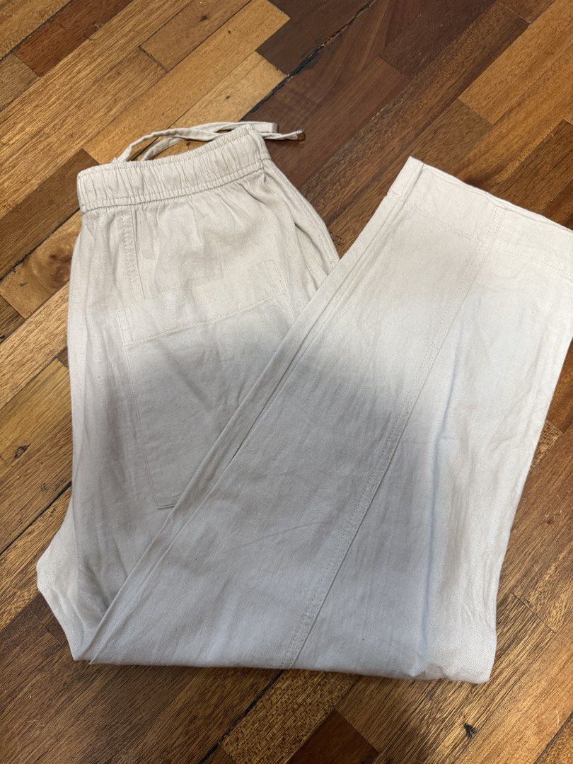 Zara Linen Off White Pants (Category: Other Bottoms) located in Iloilo. Submitted by dabyladaby2 (Listing ID 1466778640, Image 1). Description: Store Bought Waist:36 cm (can be extended) garterized Hips- 49cm Length-88cm.