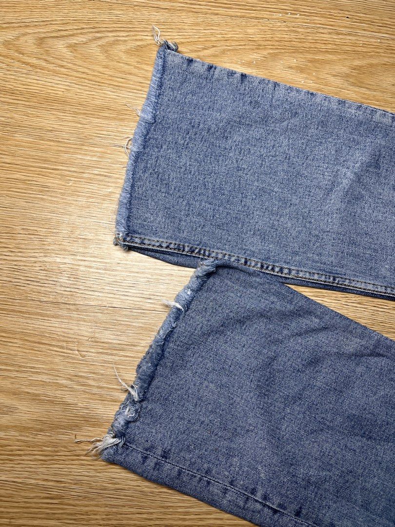ZARA •Medium wash blue denim jeans (Category: Jeans) located in Tagum. Submitted by sammiecats (Listing ID 1466834617, Image 3). Description: ‼️ZARA • Medium wash blue denim jeans • High-rise waist • Stretchable • Waist 27-28 | Length 37 MINE - 499.