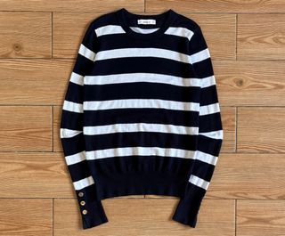 (Category: ) located in . Submitted by jnc__apparel (Listing ID 1466895620, Image 1). Description: .