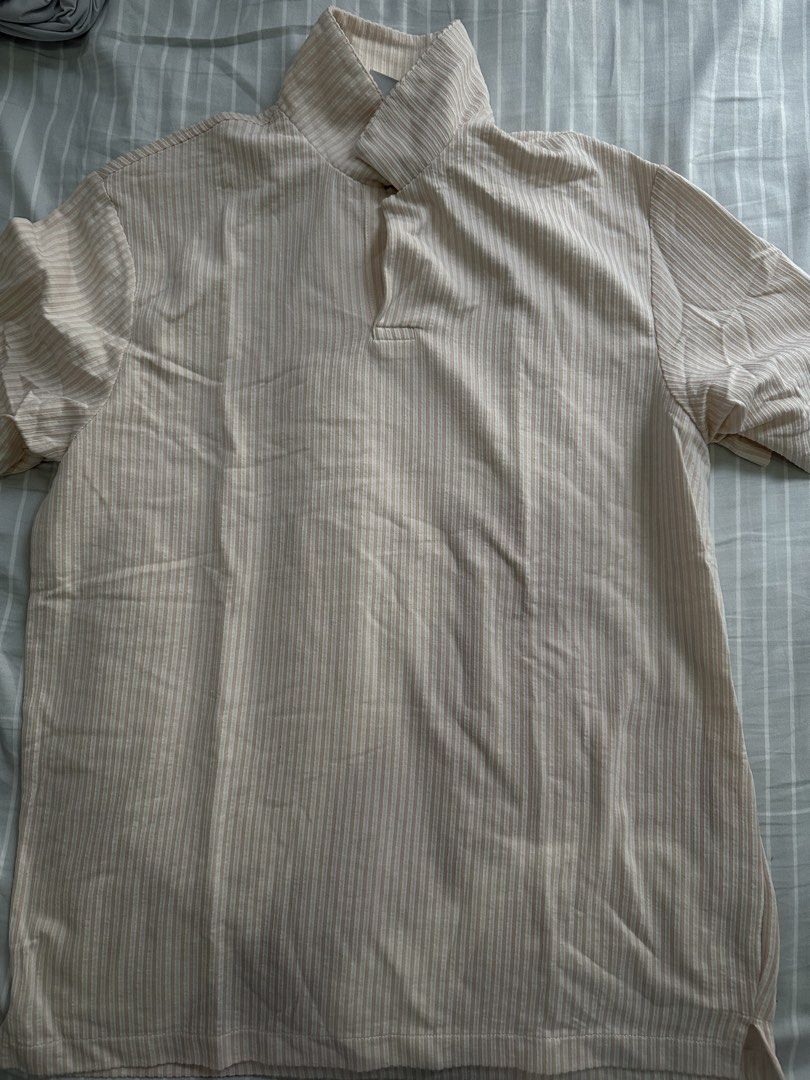 Zara striped polo shirt (Category: Tshirts & Polo Shirts ) located in Manila. Submitted by ilovemikunakano (Listing ID 1466914224, Image 2). Description: .