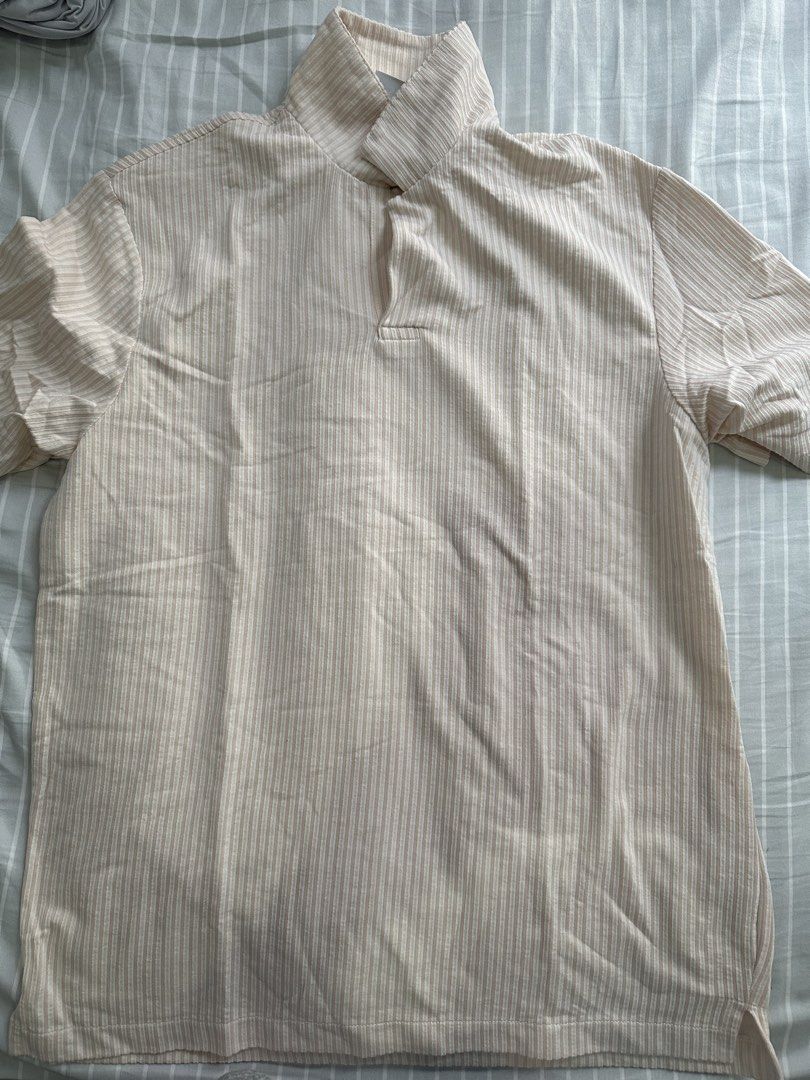 Zara striped polo shirt (Category: Tshirts & Polo Shirts ) located in Manila. Submitted by ilovemikunakano (Listing ID 1466914224, Image 1). Description: .