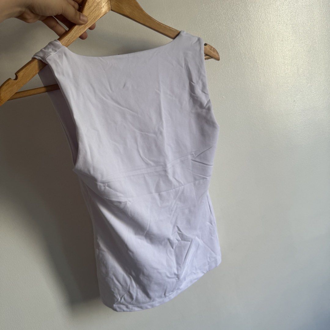 Zara top (Category: Blouses) located in Manila. Submitted by apparella.ph (Listing ID 1466778974, Image 3). Description: BNWT Bust:30-40(super stretch) Length:21 Super ganda talaga hard to let go Seamless na makapal ung tela ☑️Everything is my Own preloved / BNWT/BNWOT ☑️ not thrifted/Ukay ☑️ malukot sa picture kasi na stock sa cabinet (tinatamad mag plantsa ✌️ ) ☑️Personal items ( usually bought in US/UK/JPN ) every year po ako nag aabroad so ex