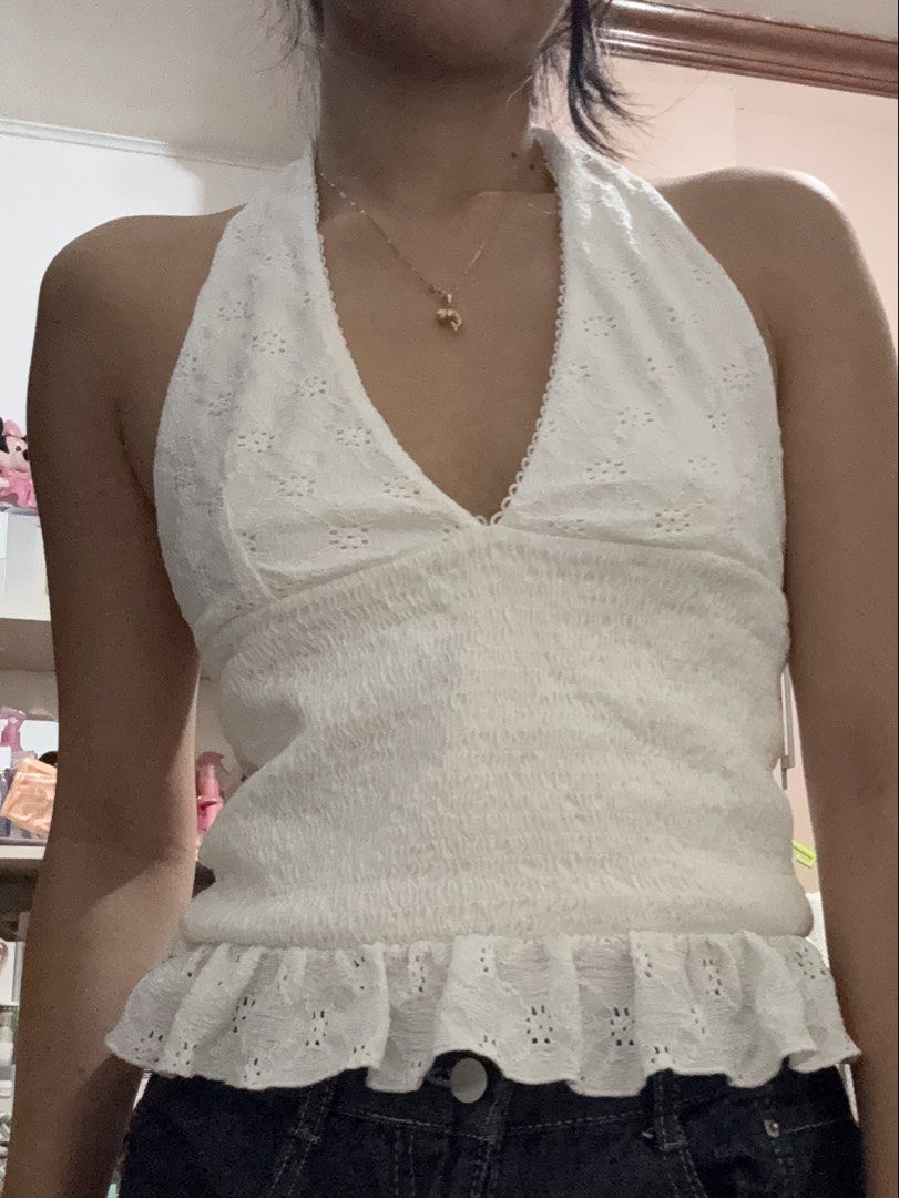 zara white eyelet backless halter top with ruffle hem (Category: Sleeveless) located in Santa Rosa. Submitted by lovedby.gwy (Listing ID 1466838986, Image 1). Description: - size on tag is small but can fit up to medium to semi large body frame - stretchy and airy fabric - rfs: too loose on me now cos i lost weight.