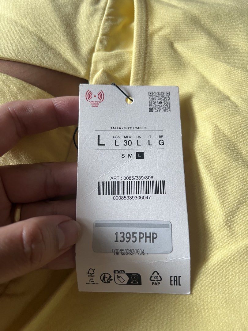 Zara yellow halter top (Category: Sleeveless) located in Imus. Submitted by labella.mnl (Listing ID 1466800289, Image 2). Description: Brand new with tag Size L but first Medium Last price posted .