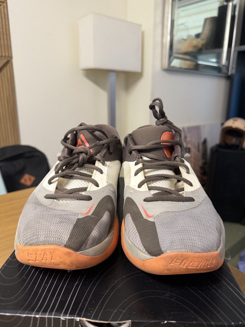 Zoom Freak 4 (Category: Sneakers) located in Quezon City. Submitted by callmeo (Listing ID 1466775413, Image 2). Description: Zoom Freak 4 💰 ₱1,000 📏 US 9 ✨ Condition: 7.5/10 Slight sole sep Pick up: Proj. 4/Cubao.
