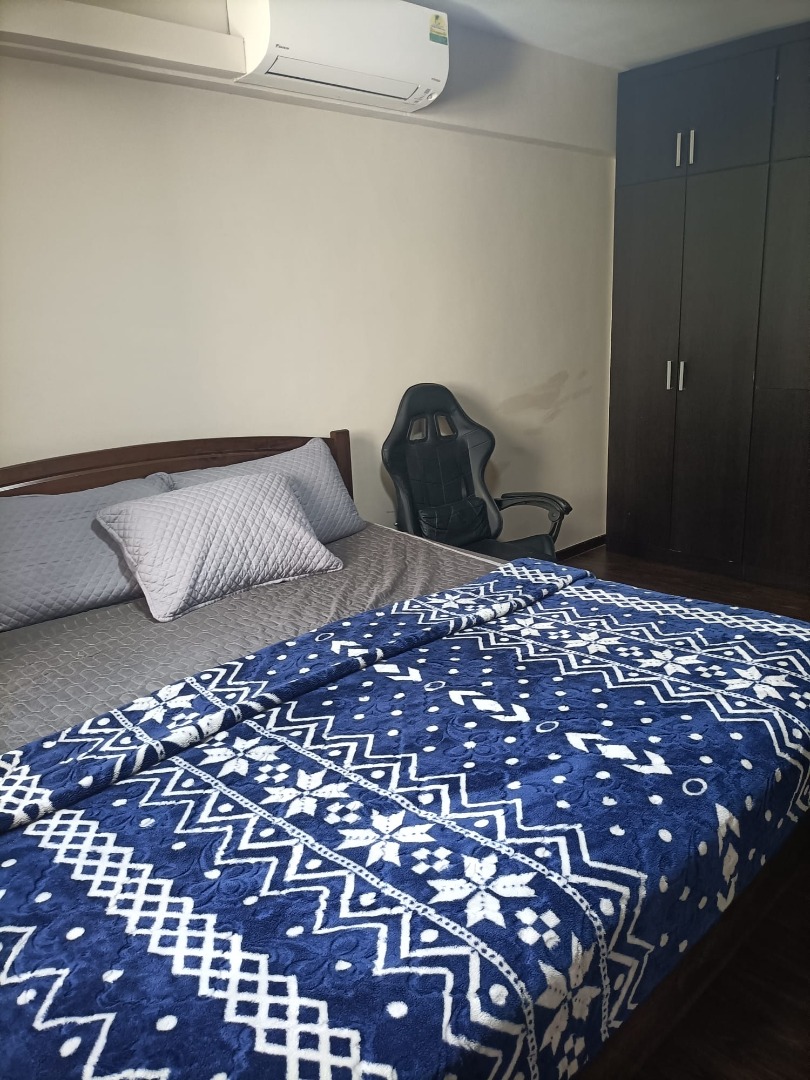 (Category: ) located in . Submitted by elitedeals_sg (Listing ID 1419016385, Image 1). Description: .