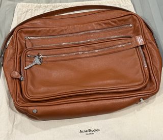 (Category: ) located in . Submitted by shopnonstop (Listing ID 1419156954, Image 1). Description: .