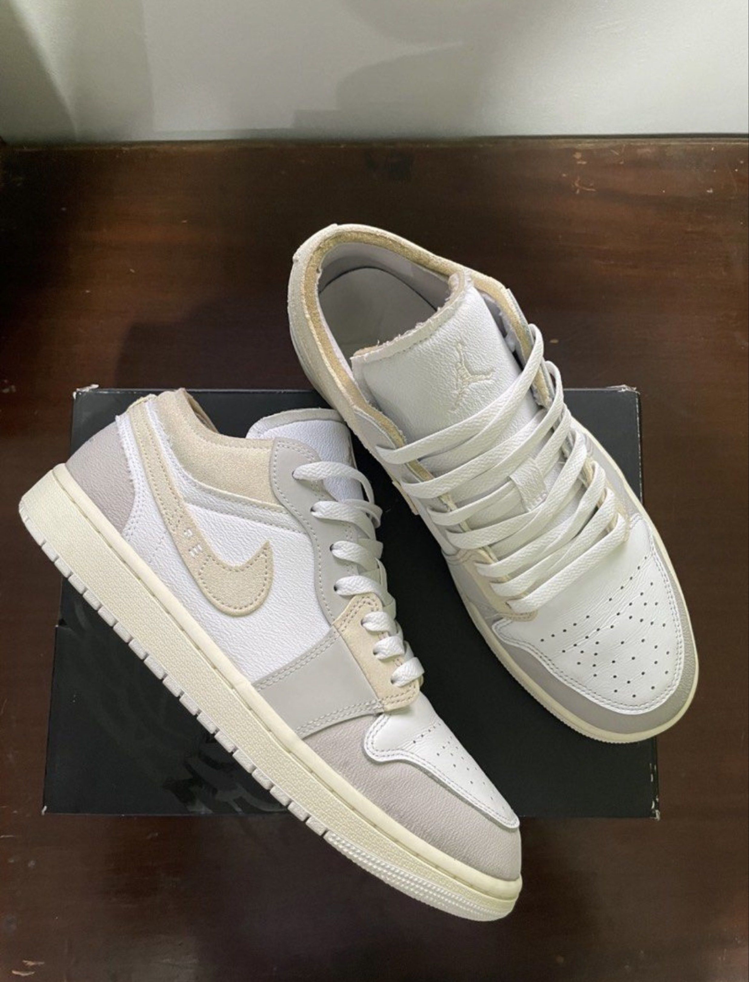 Air Jordan 1 Low SE Craft (Category: Sneakers) located in Quezon City. Submitted by argonlab (Listing ID 1418987550, Image 1). Description: ⚠️⚠️ FOR SALE ⚠️⚠️ Used Jordan 1 low SE craft - Inside Out "Tech Grey" Size US 9.5mens Bought from Nike App Complete with box 2,800 php only‼️ .