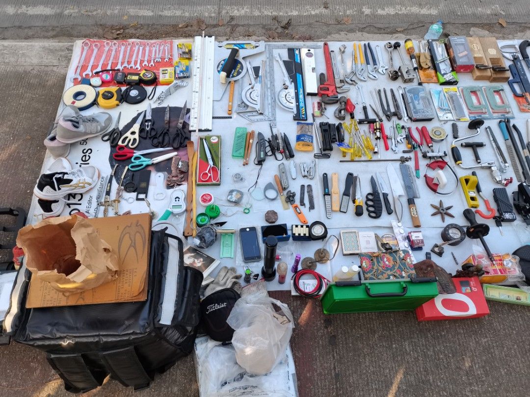 Assorted Hand Tools - Hammers, Saws, Wrenches (Category: Construction Tools & Equipment) located in Pasay City. Submitted by redivhan (Listing ID 1419187247, Image 3). Description: Japan Surplus Tools J&T Express / Lalamove Gcash Payment 09279839144 .