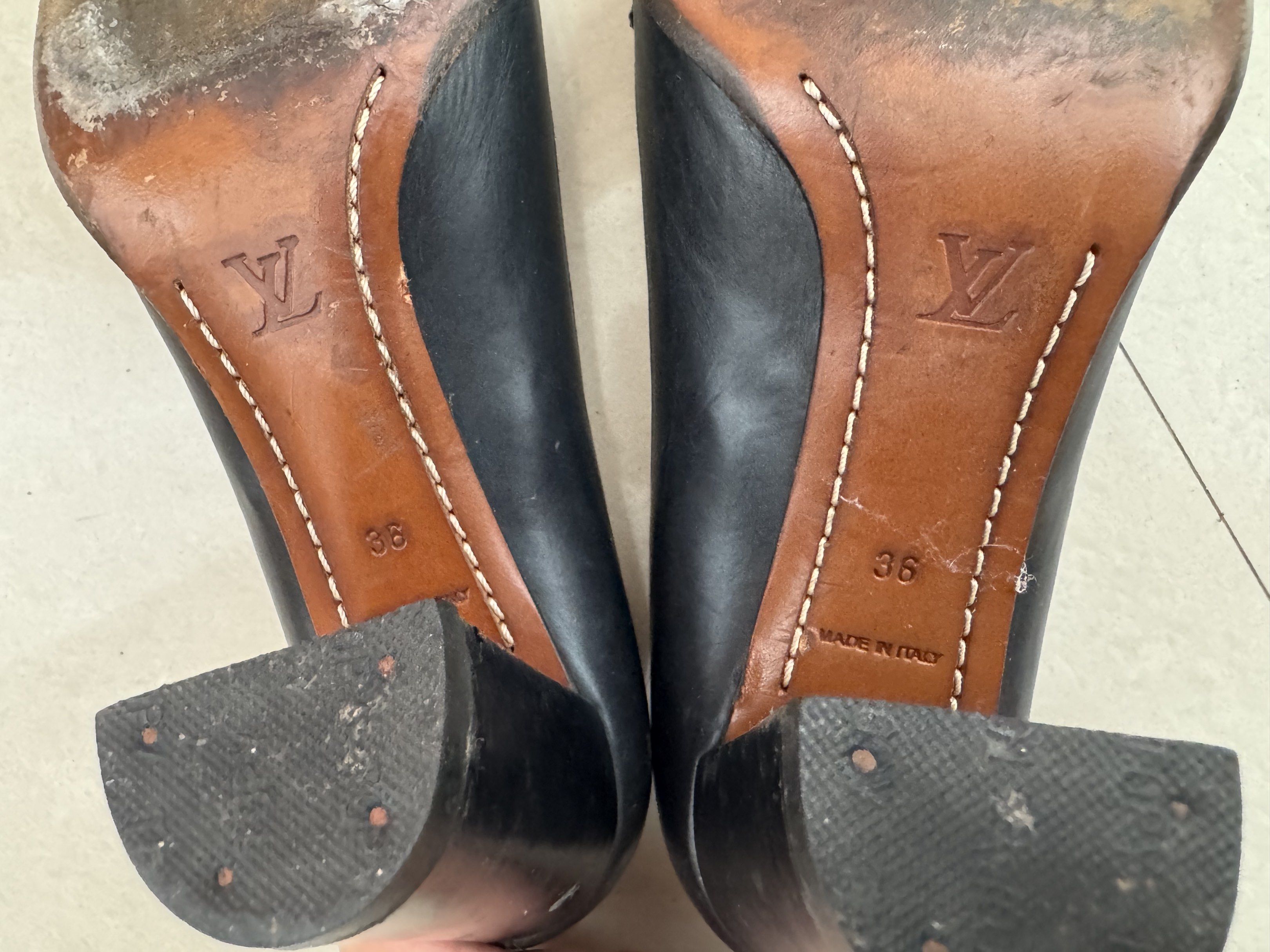 Authentic LV Monogram Heels Size 36 (Category: Heels) located in Bacolod City. Submitted by lovedcorner (Listing ID 1419013147, Image 3). Description: Negotiable. No inclusion.