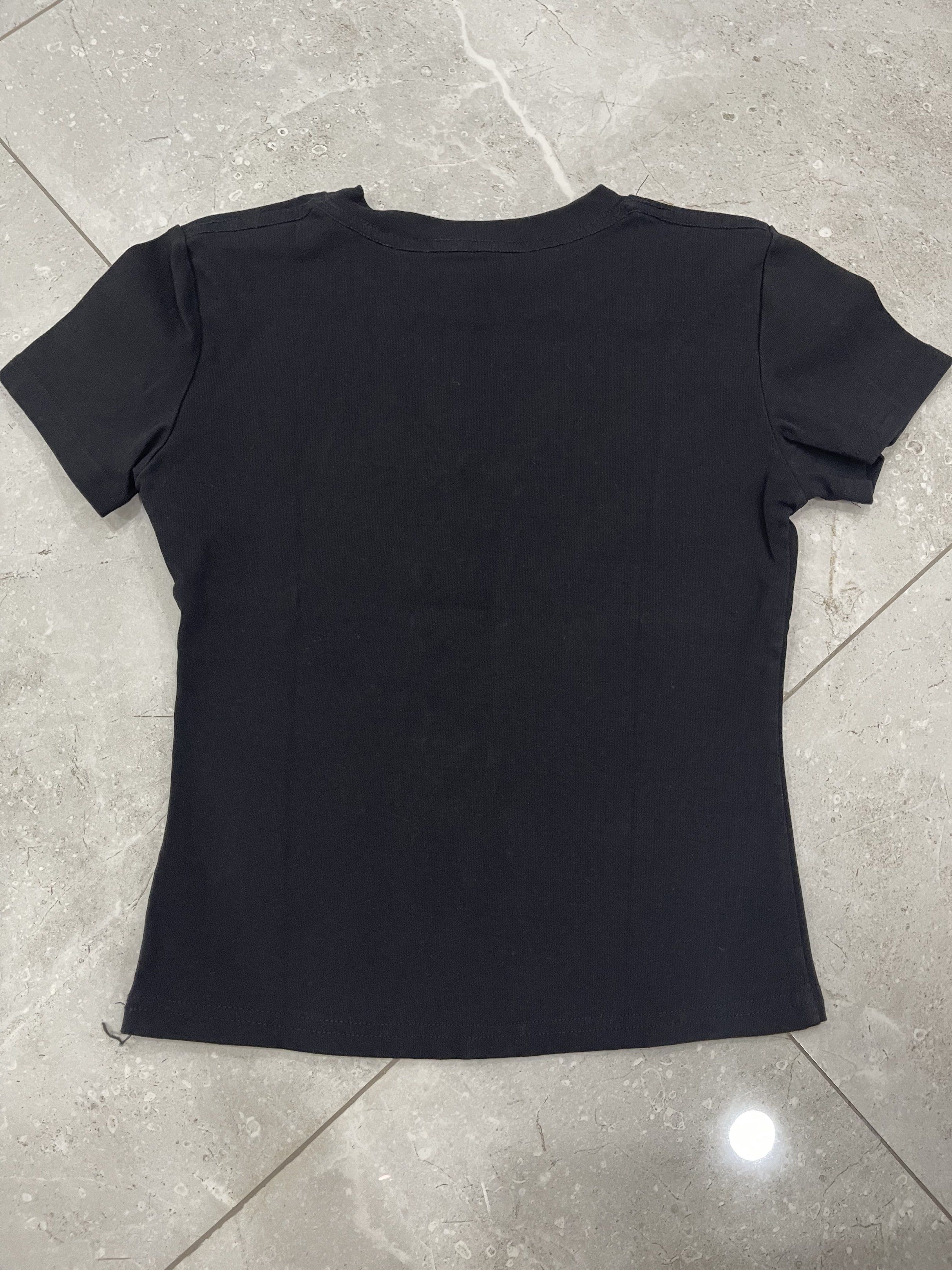 BASIC TOPS (Category: Shirts) located in Puchong. Submitted by chloeeelxh (Listing ID 1419178947, Image 3). Description: Worn ONCE OR TWICE ONLY Fits XS-S, buy 5 items and above Inc postage Perfect basics for school, casual wear, lounge wear.