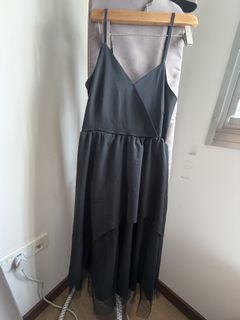 (Category: ) located in . Submitted by declutteringwardrobe1234 (Listing ID 1419011234, Image 1). Description: .
