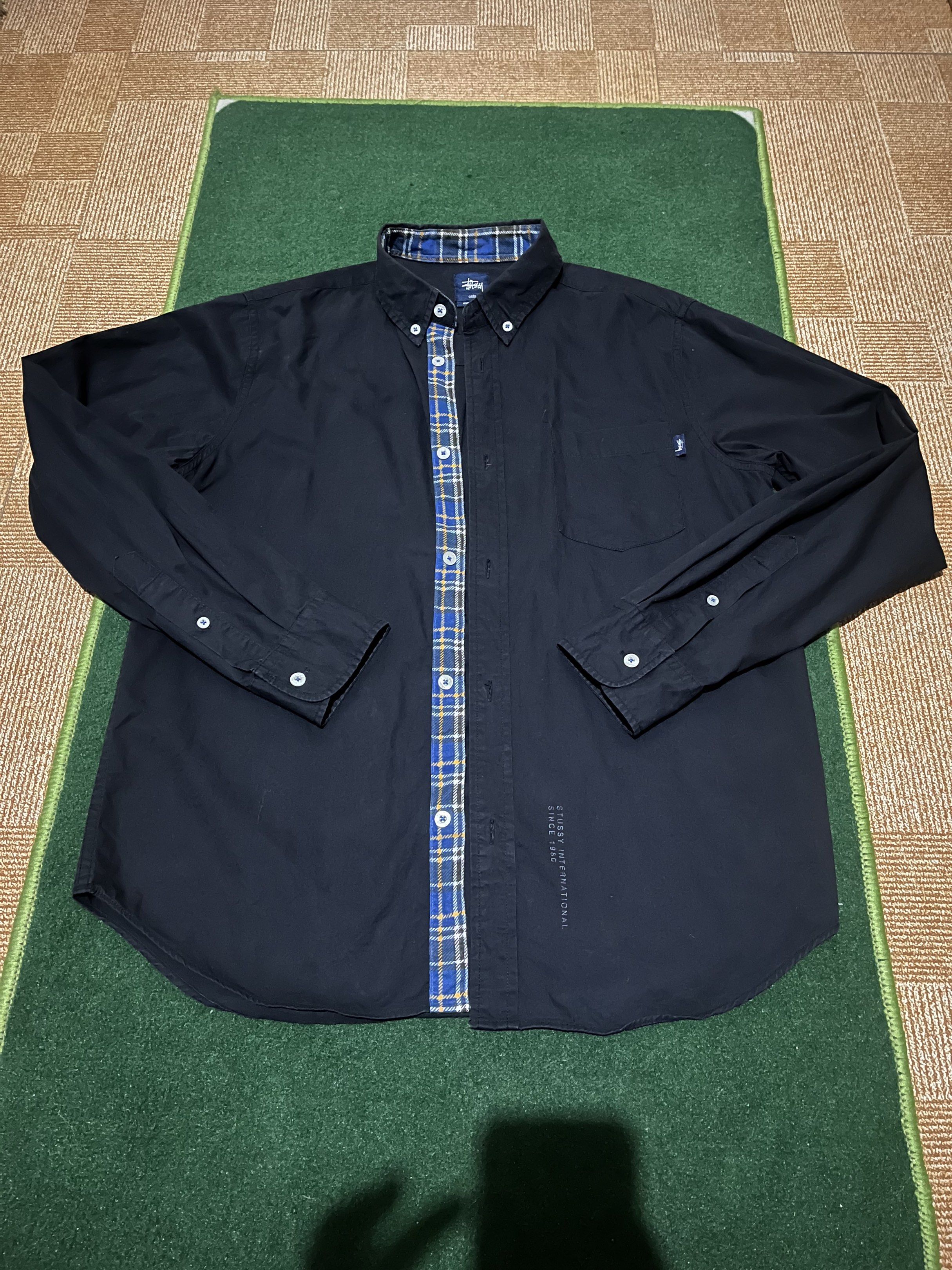 Black Long Sleeve Button-down Shirt with Checkered Stripe on the Button (Category: Formal Shirts) located in Bacolod City. Submitted by chrlsmlns (Listing ID 1419159733, Image 1). Description: HIGHLIGHTS: - Stussy long sleeve shirt - Button-down style - Plaid pattern on collar and placket - Features a chest pocket - Stussy International logo on front - Made in China - Small on Tag (best fit Medium).