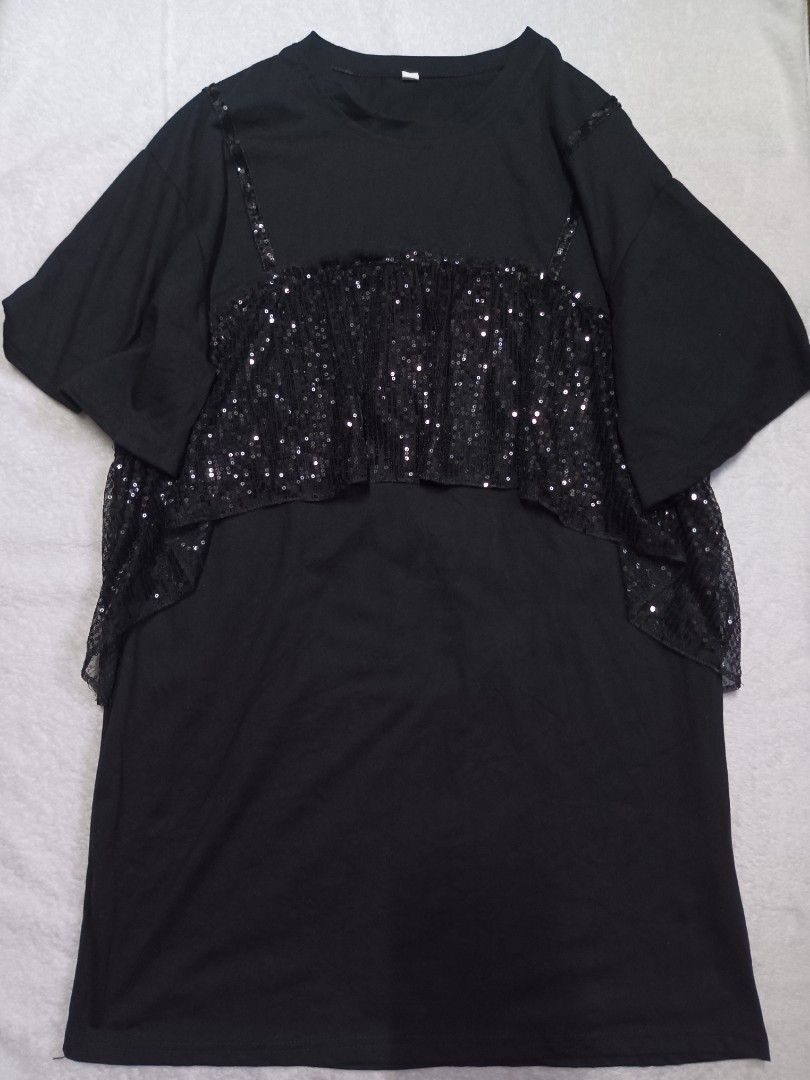 Black Sequin Embellished T-shirt (Category: Shirts) located in Malabon City. Submitted by mslalan (Listing ID 1419108084, Image 1). Description: - Black t-shirt - Sequin embellished - Layered design with sequined panel (chest and back) - "DAYS" graphic on the back - Short sleeves - Round neckline.