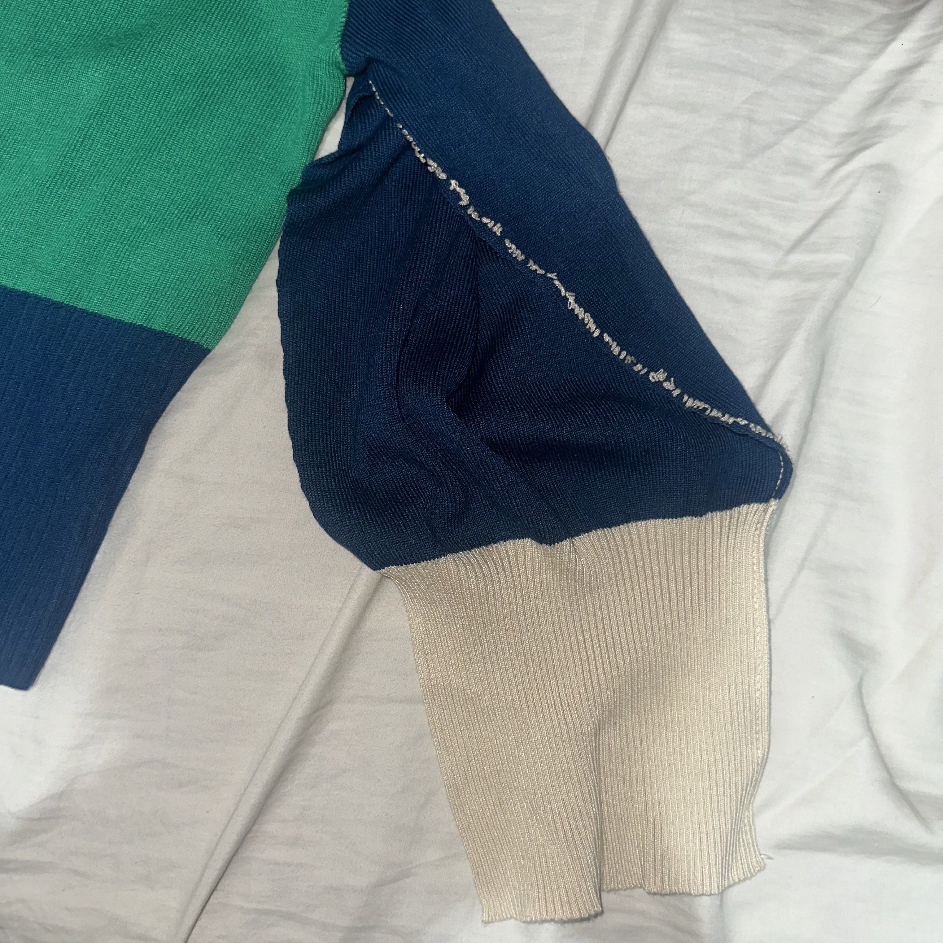 Block Cardigan Green Blue Beige (Category: Coats, Jackets and Outerwear) located in Manila. Submitted by sabbys.bns (Listing ID 1419127369, Image 2). Description: - free after 1 purchase of any of my listings! - fits s-l - stretchy material - good condition overall but needs stitching on the left arm sleeve (see photo) Loc: Welcome Rotonda, QC.