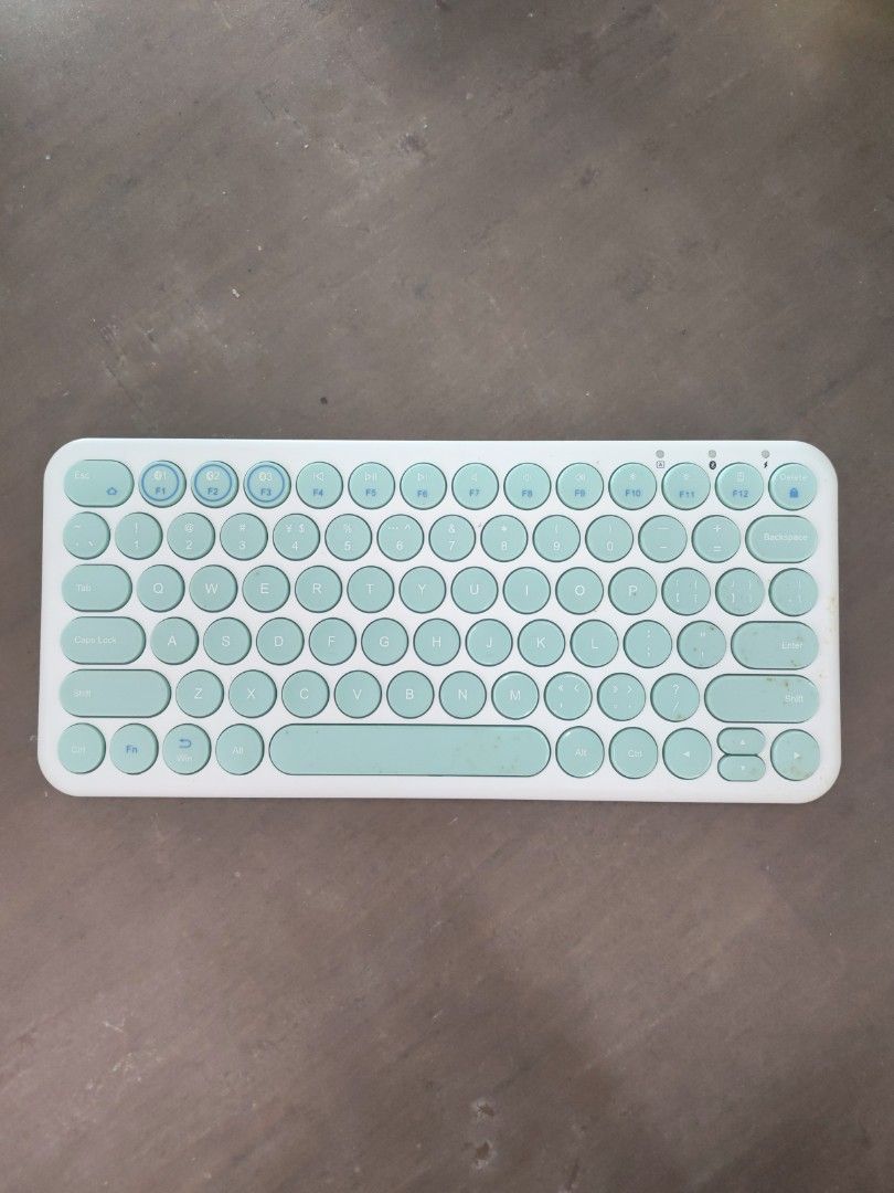 BOW Bluetooth Keyboard - Mint Green & White444118936585523203