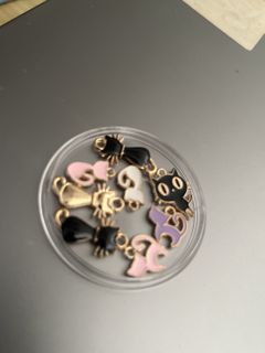 (Category: ) located in . Submitted by beemcloset (Listing ID 1419069472, Image 1). Description: .