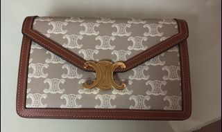 （分類：）位於 。 由 vvvvvanessa 提交（商品編號 1418089307，圖片 1）。簡介： 。