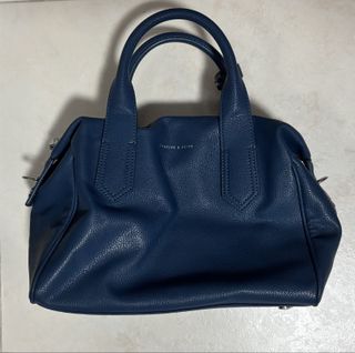 (Category: ) located in . Submitted by clear_wardrode (Listing ID 1419189152, Image 1). Description: .