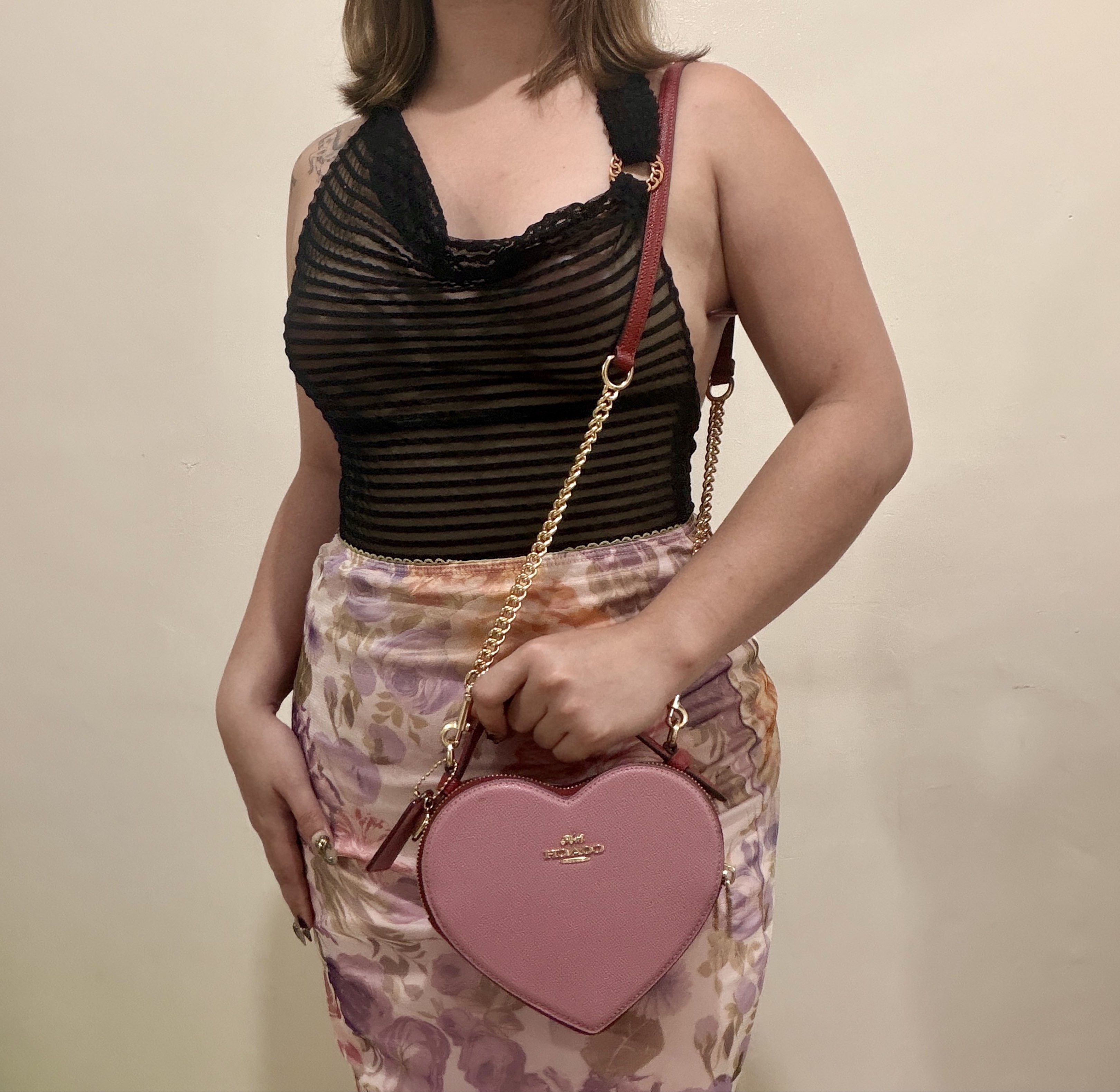 Coach Heart Crossbody in pink (Category: Purses & Pouches) located in Quezon City. Submitted by findme.ph (Listing ID 1419081760, Image 3). Description: Only used twice on a special occasion. Perfect for valentines Price slightly negotiable QC area.