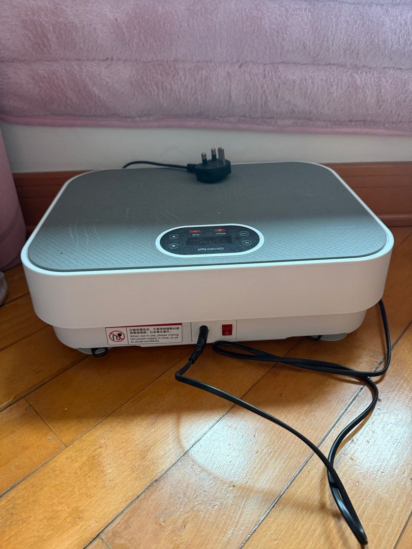 Comforbot （分類：按摩紓緩用品）位於 Hong Kong。 由 ballballjai 提交（商品編號 1418993966，圖片 2）。簡介： 豐澤買 減肥瘦身機 只用幾次。